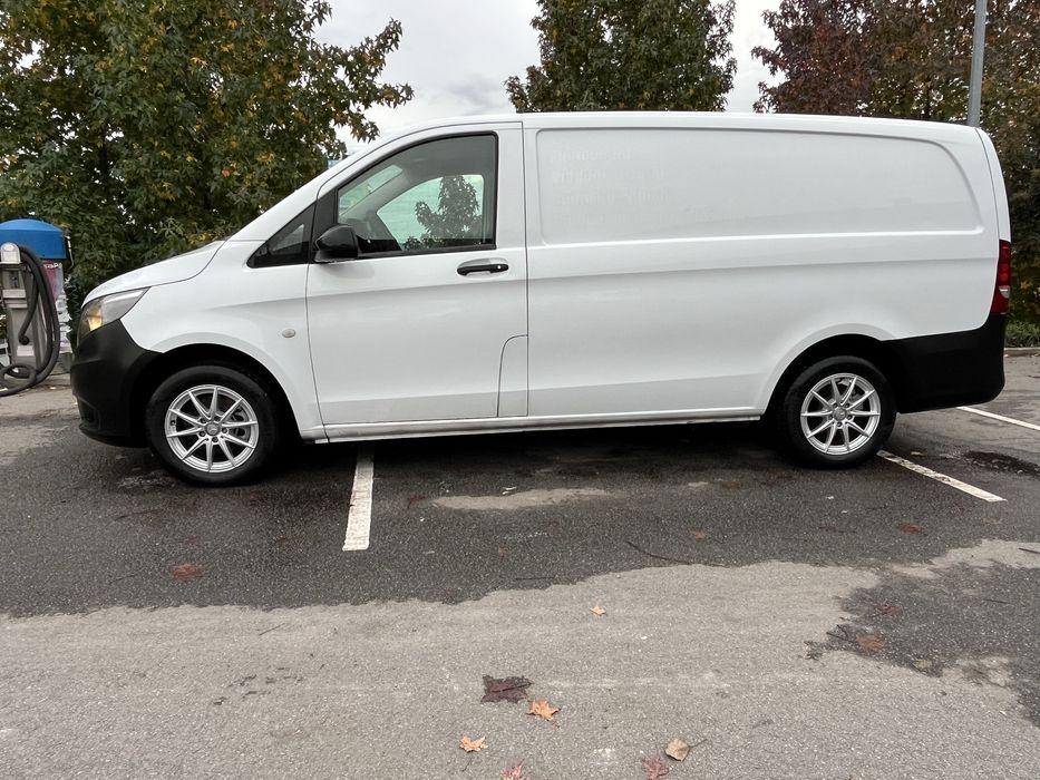 Mercedes Vito 111 Long campvan