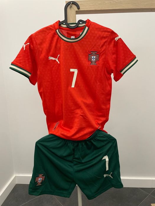 Equipamento Ronaldo Portugal criança