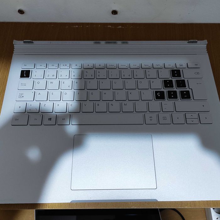 Microsoft Surface Book 2