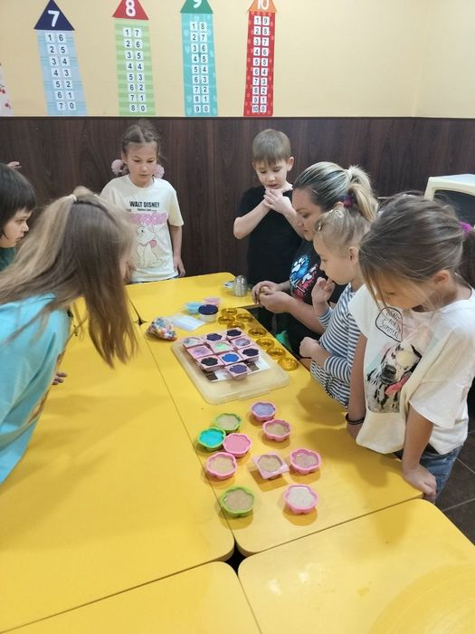 Чудові майстер класи для дітей тапа лапки, слайми, картини піском