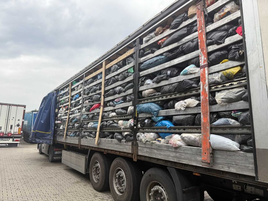 Odzież używana niesortowana z Szwecji - 2,6/kg