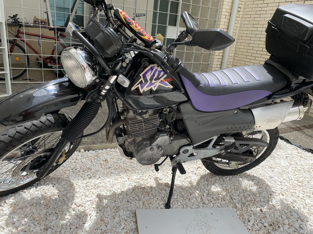 Moto Honda 650 SLR
