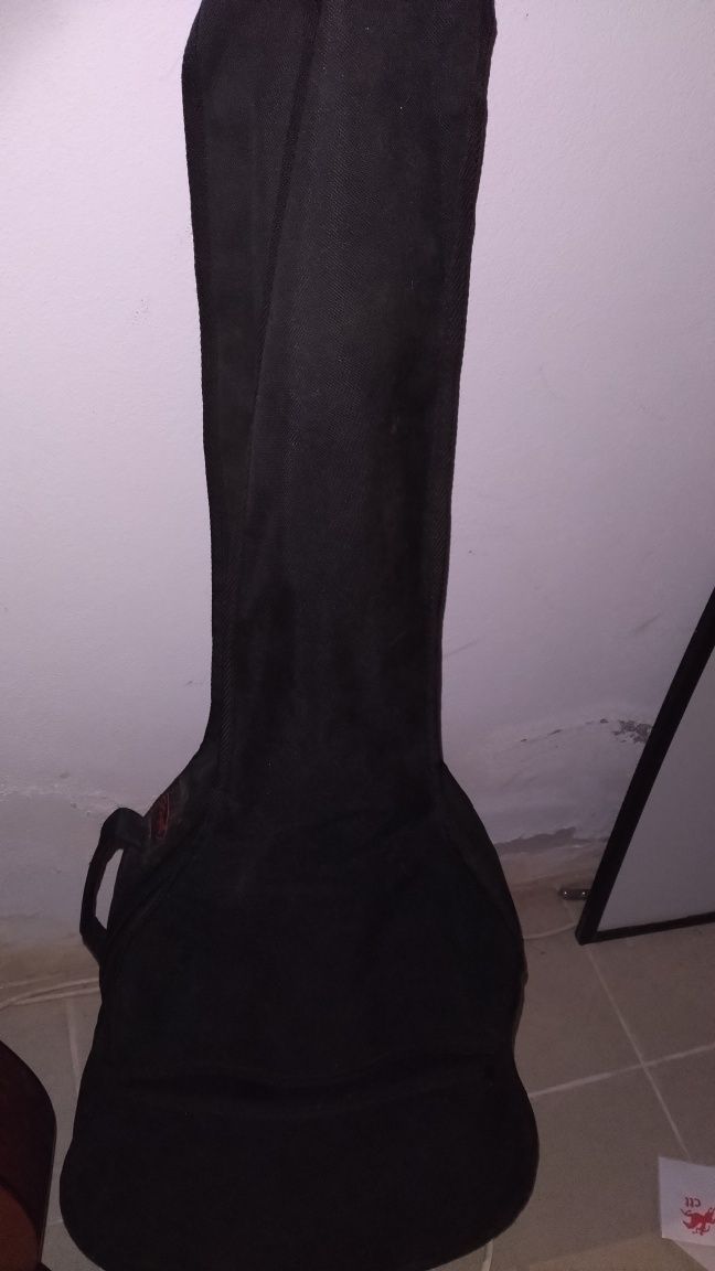 Mala para guitarra muito bom estado