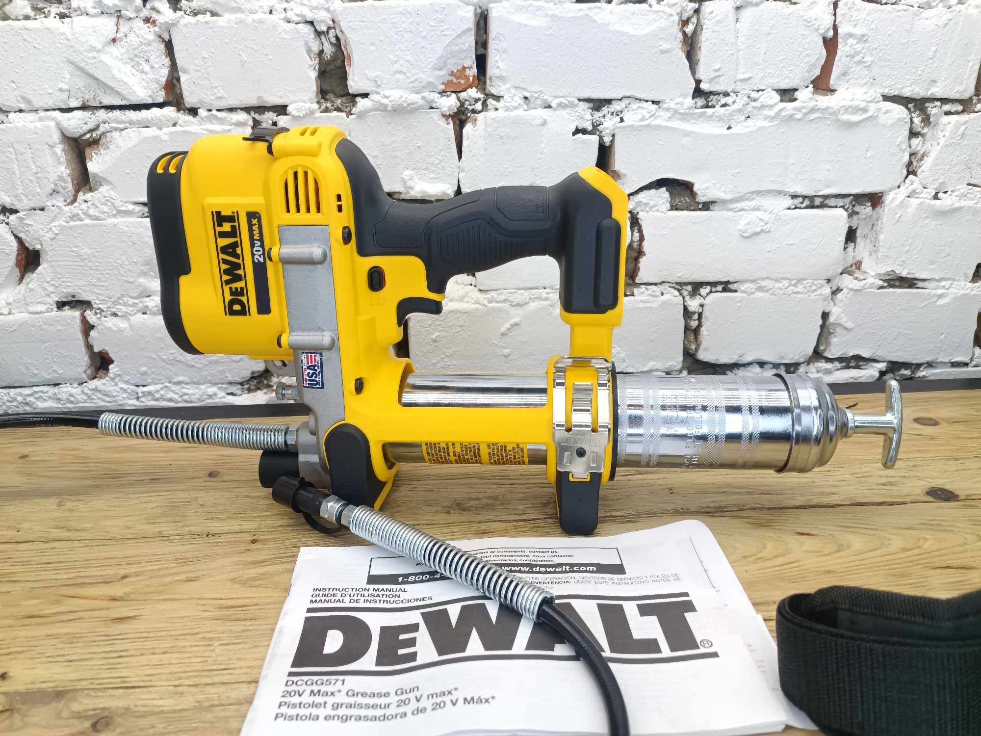 DeWalt DCGG571 20V Шприц мастильний пістолет MADE IN USA ОРИГІНАЛ