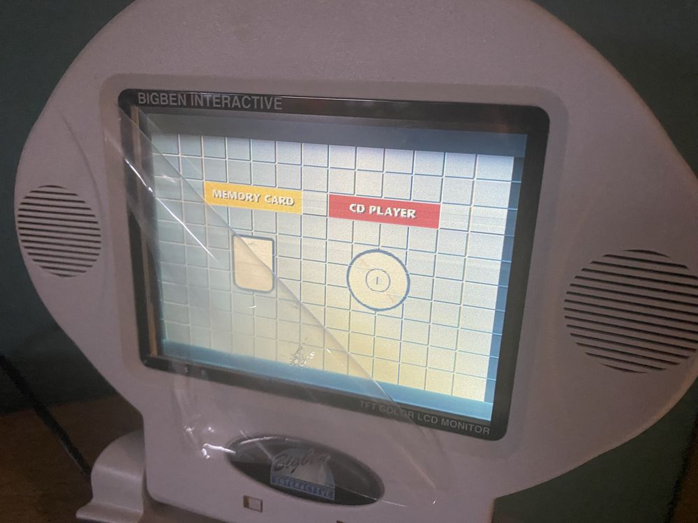 PS One z ekranem zewnetrznym