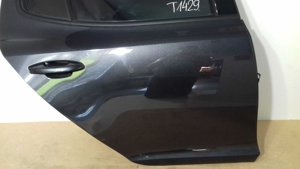 Kia Stinger drzwi tylne prawe P2M tył prawy grafitowe grafit