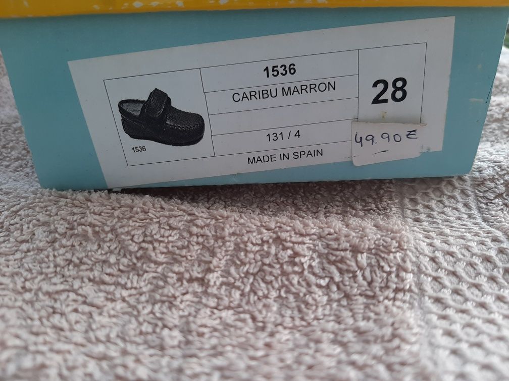 Sapatos vela TINNY SHOES NOVOS menino tam. 28