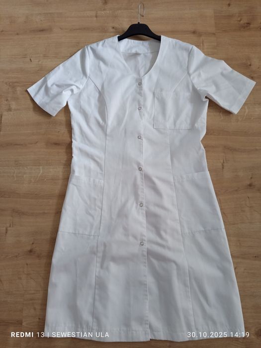 Fartuch laboratoryjny,kosmetyczny,medyczny nowy