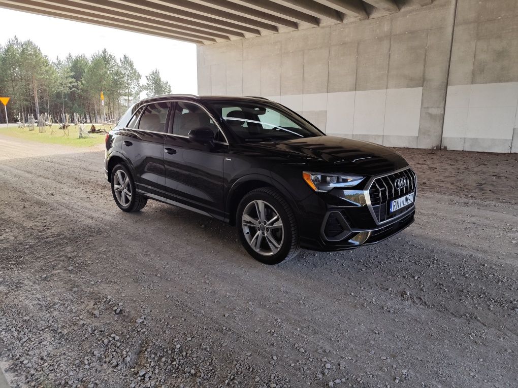 Audi Q3 45 TFSI Quattro S Line Premium Plus 230 KM