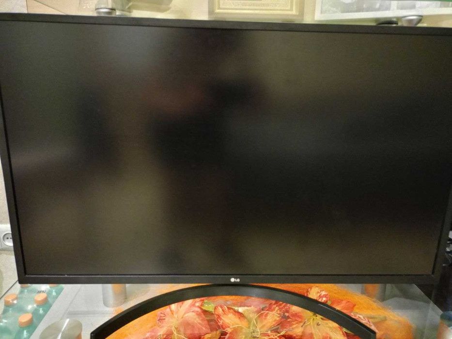 НОВЫЙ Монитор LG 4K IPS 32''  LG 32UK550-B