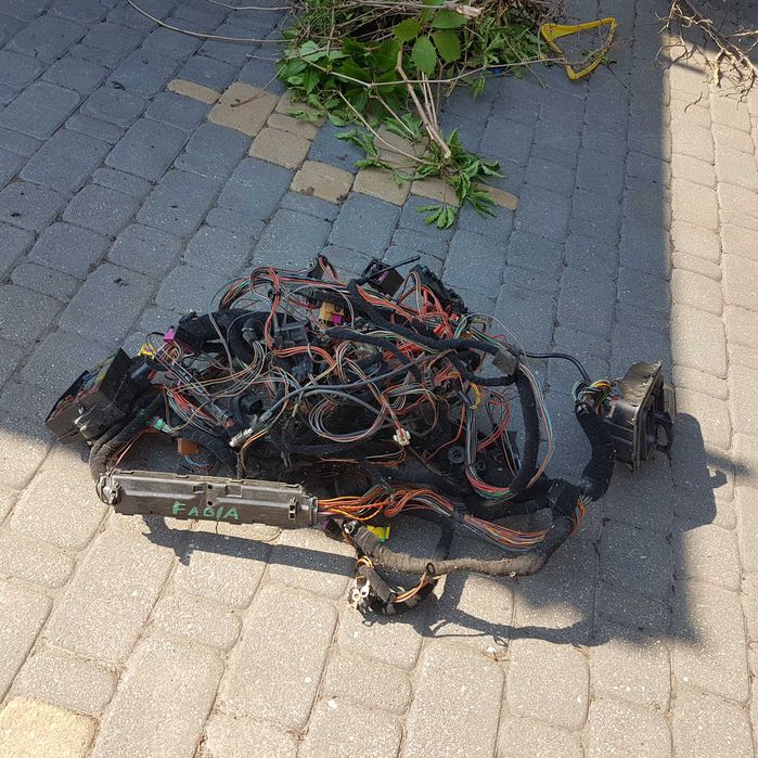 wiązka instalacja kostka elektryka skoda fabia I