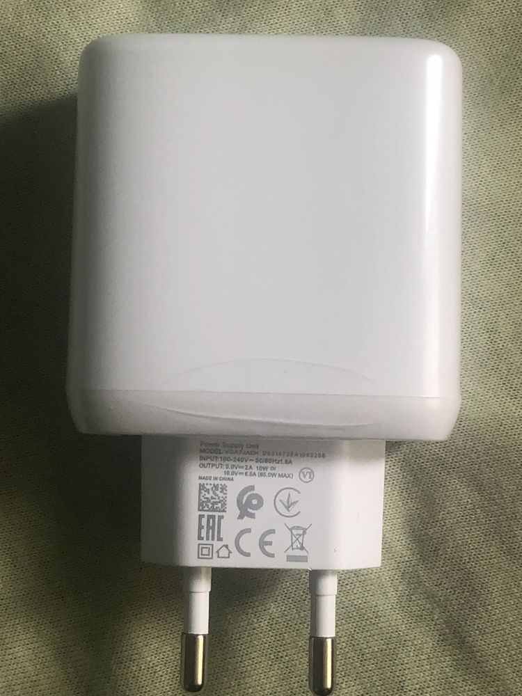 Nowa ładowarka Oppo supervook 65W z przewodem też do Realme itp