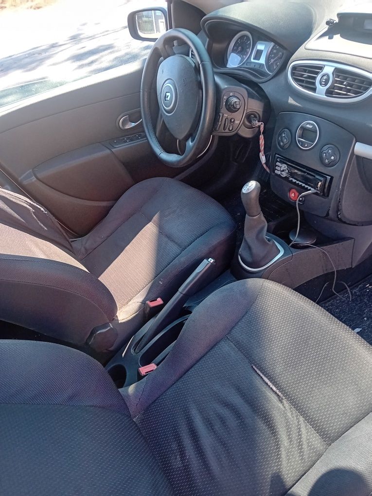 Vendo renalt clio em bom estado 1.5 dci  2007