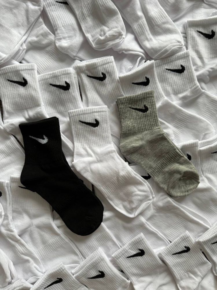 Шкарпетки Nike базові Everyday Middle