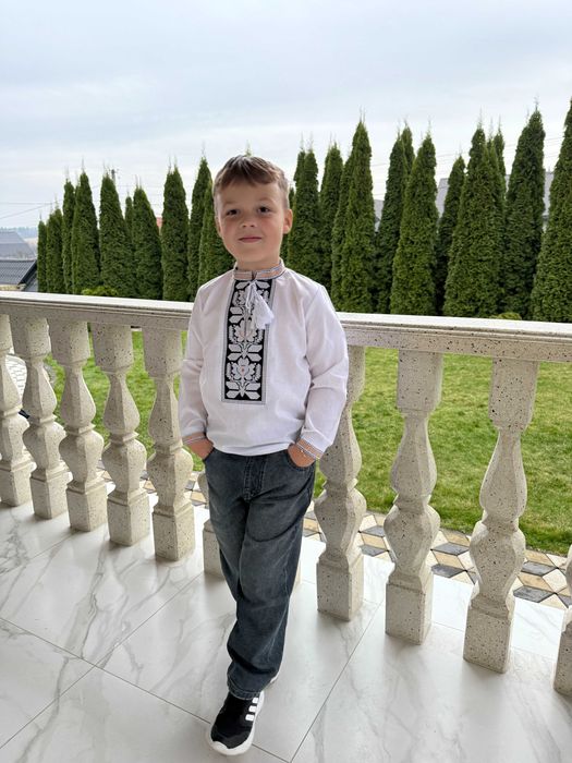 Борщівська дитяча вишиванка