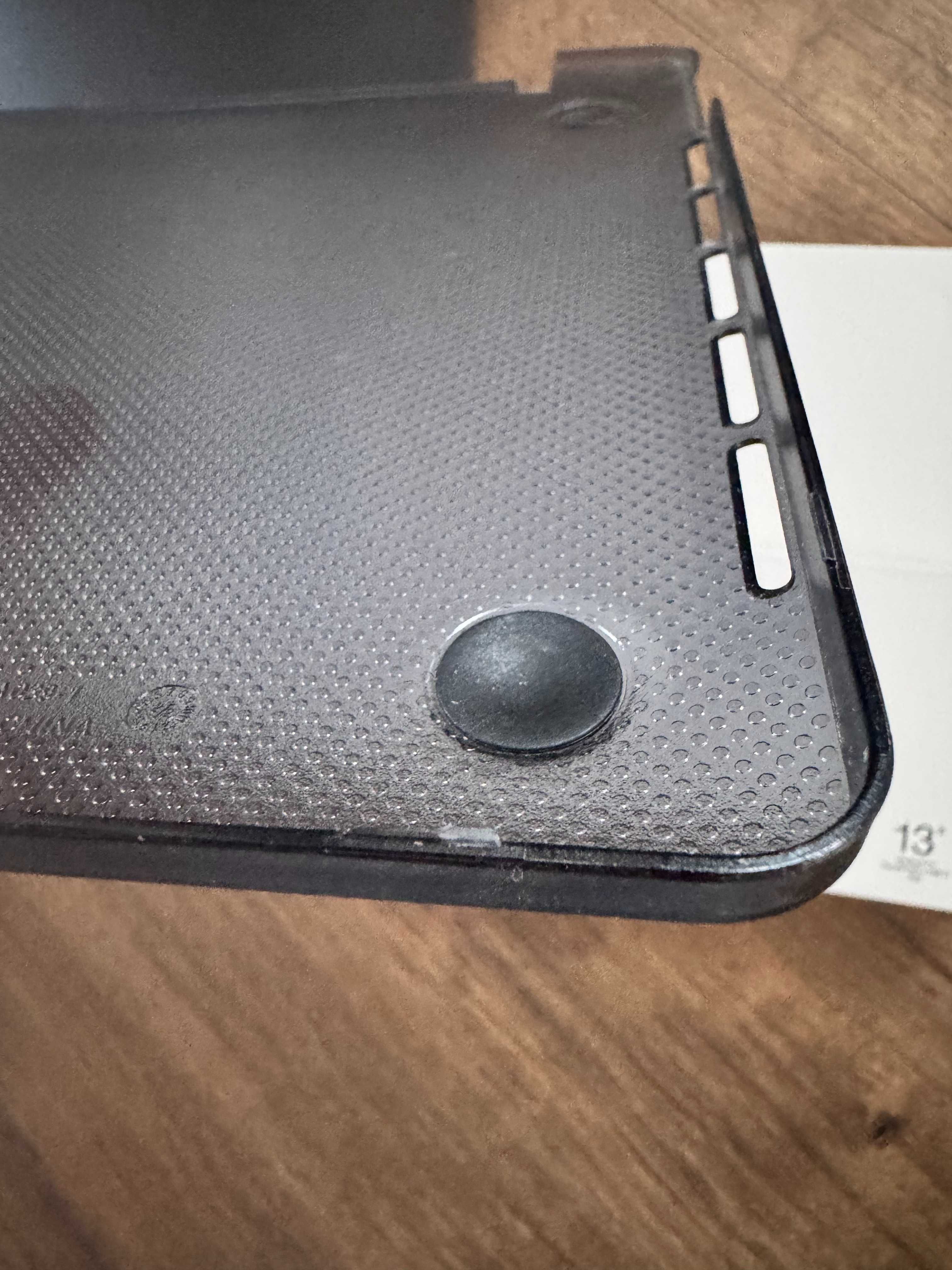 Etui na laptopa INCASE do Apple MacBook Pro 2020 13 cali Czarny USB-C