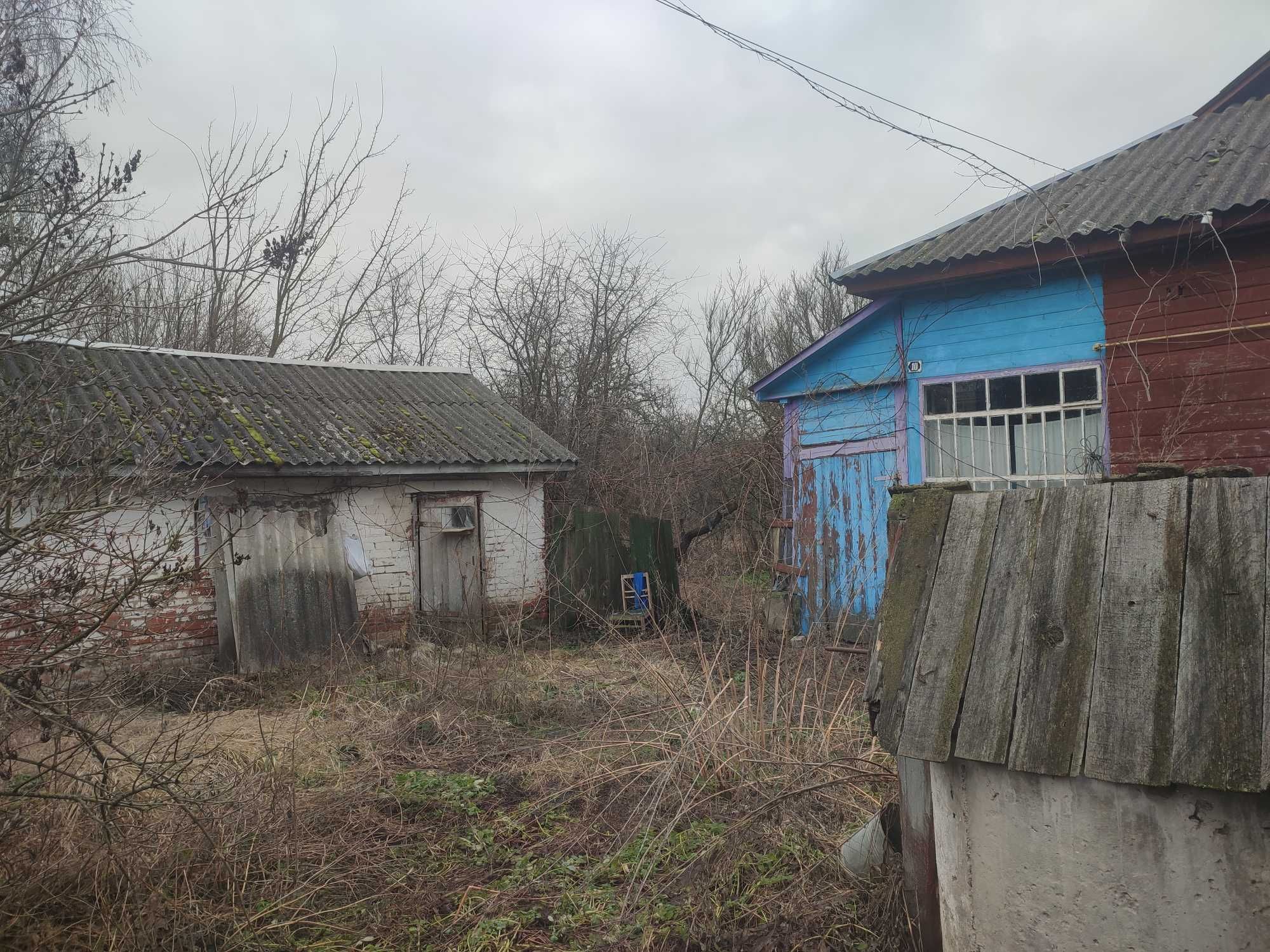 Будинок в селі під дачу або житло