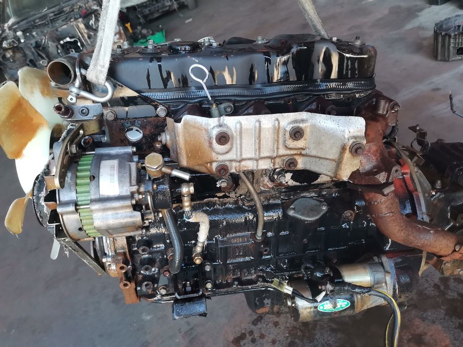 Motor Isuzu 3300