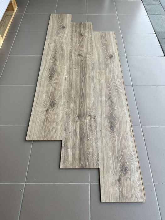 Ламінат 8мм/32клас Польща KRONO ORIGINAL 8642 "Дуб Каньйон" 365грн/м2