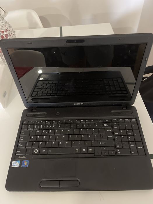 Portátil Toshiba - ler anuncio