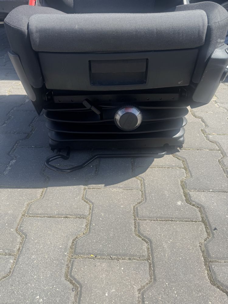 Vw Crafter fotel pneumatyczny Ergoactive masaż