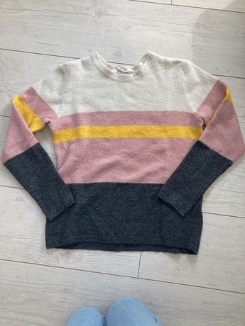 Sweter dziewczecy 146/152