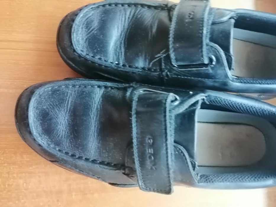 Sapatos" vela" pretos menino Geox 34