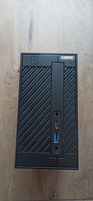 AMD Ryzen 5 3400G mini PC 8/256gb wifi Bluetooth