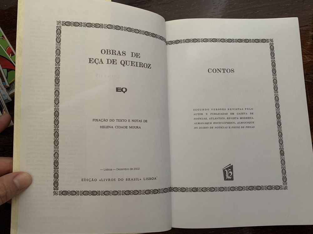 Livro “Obras de Eça de Queiroz - Contos”