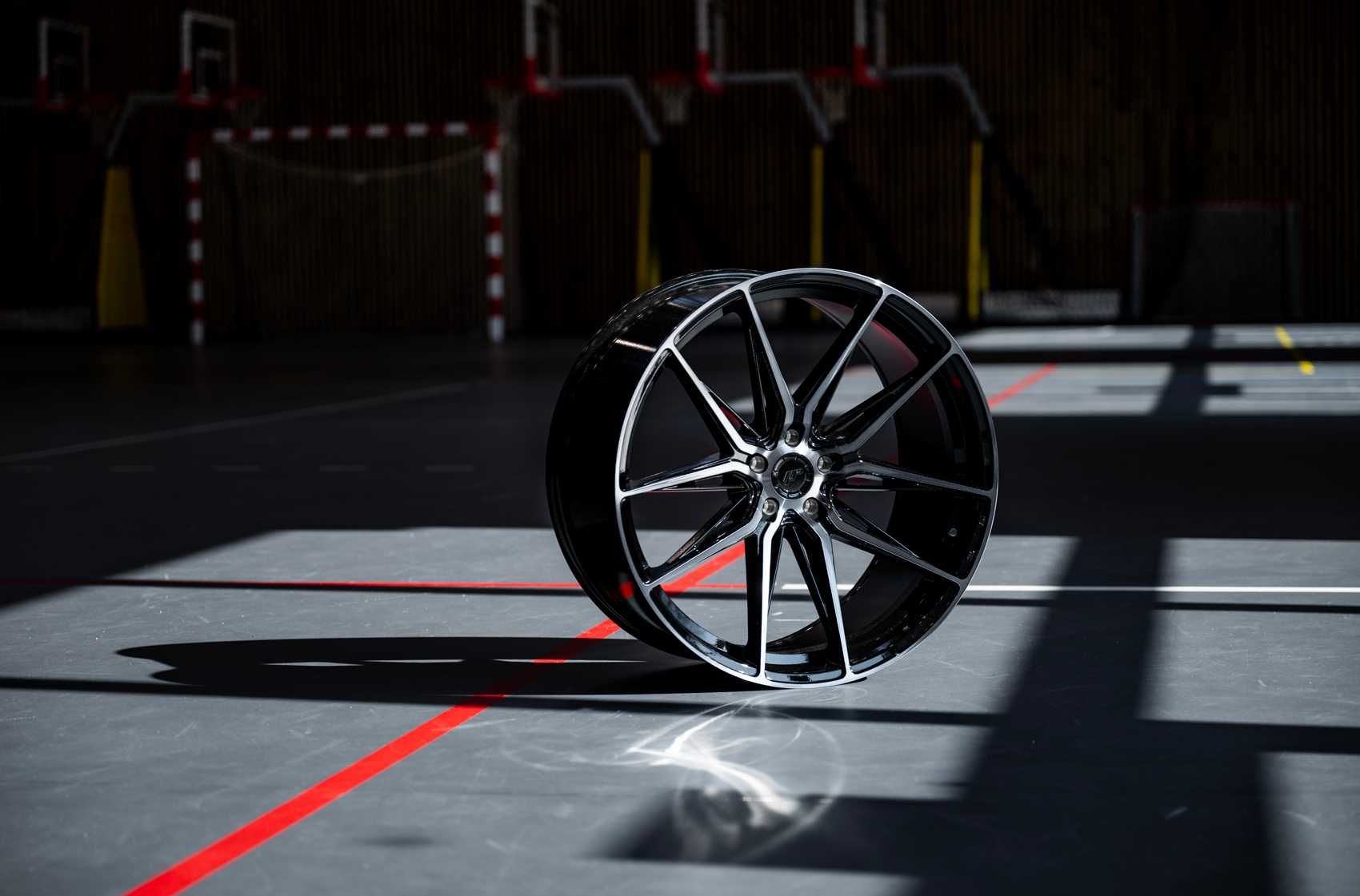 Felgi Japan Racing Flow Form JR44 19" 8,5J + 9,5J 5x120 5x112 BMW