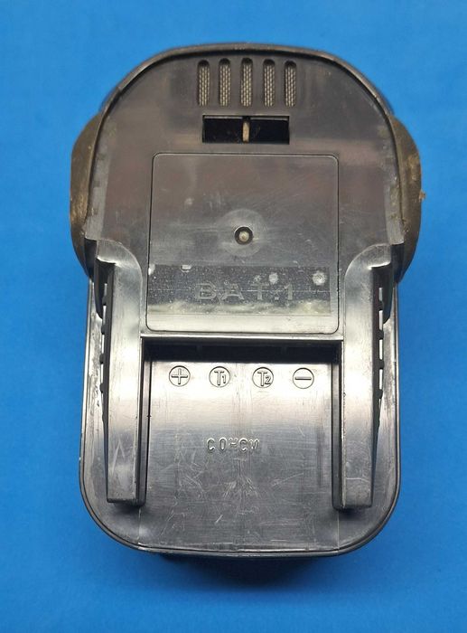 Carregador e Bateria de Aparafusadora AEG