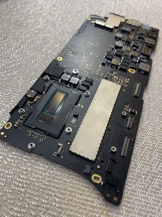 Материнська плата Apple macbook pro retina 13 2015 a1502
