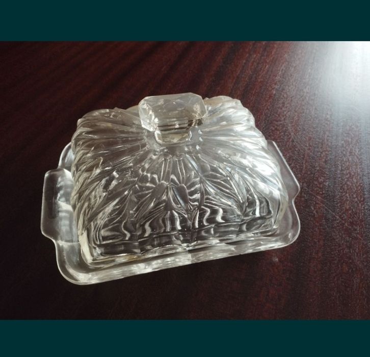 Kryształowa, szklana maselnica,maselniczka PRL stara