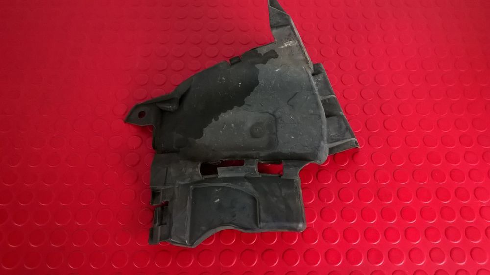 Plástico Proteção Cava de Roda Direita [Dacia Sandero II]