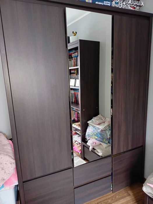 Zestaw mebli do sypialni/salonu