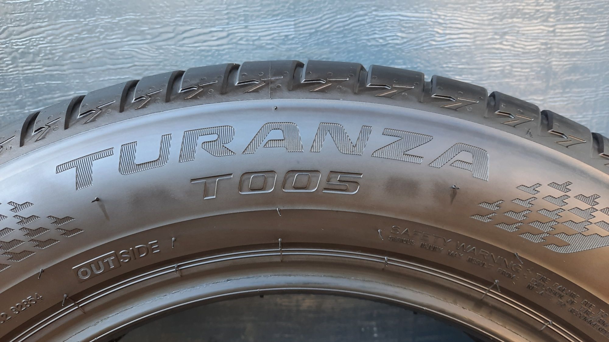 Bridgestone 225/60 R17 Turanza 2021