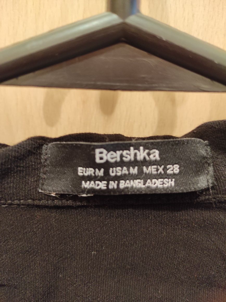 Czarna koszula Bershka