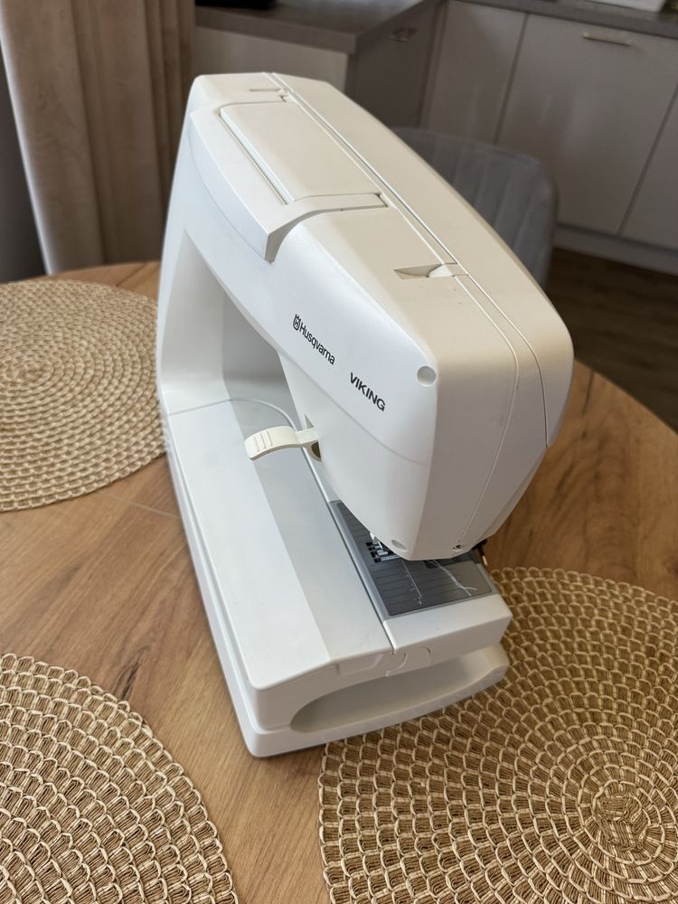 Automatyczna Maszyna do szycia Husquvarna Viking Opal 650
