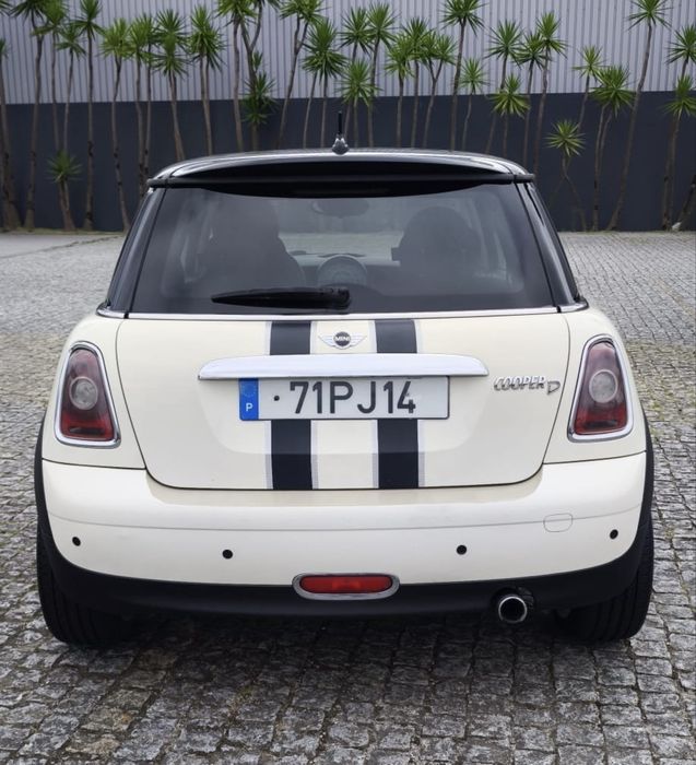 Mini Cooper 1.6 HDI 110 CV ( Versao Com 2 Panoramico )