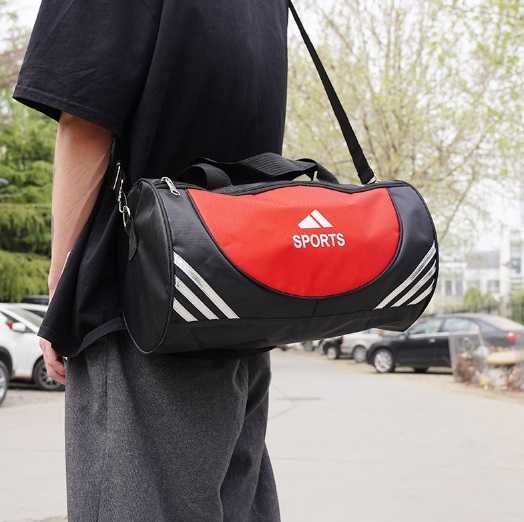 Форма	Прямоугольная
Цвет	Красный школьная спортивная сумка