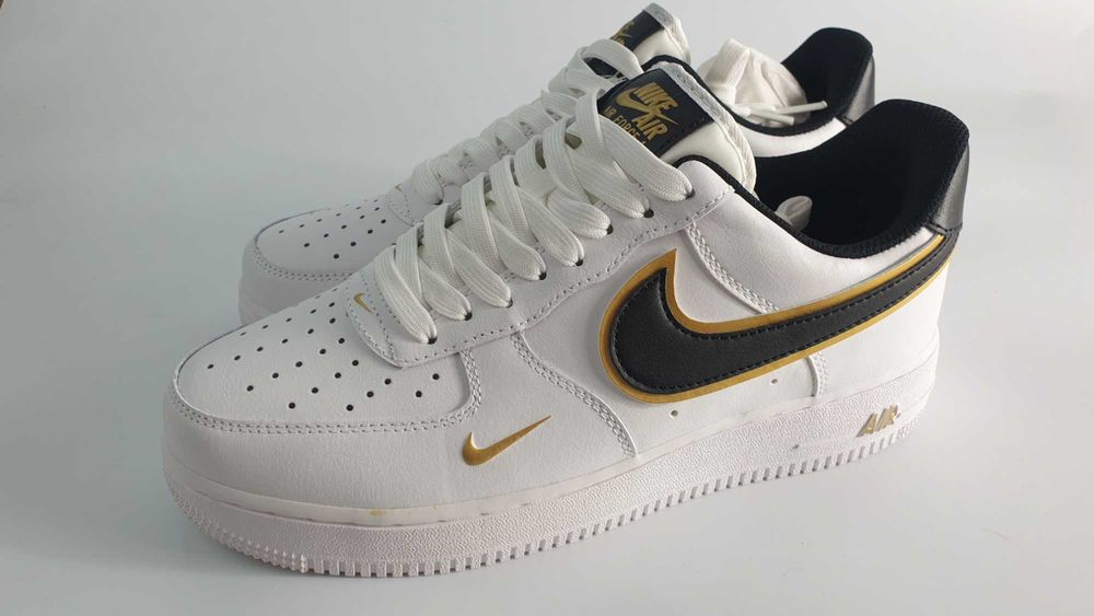 Buty Męskie NIKE AIR FORCE 1 r. 44,5 Sneakersy Skórzane