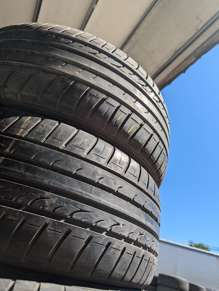 225/45R17 Dunlop