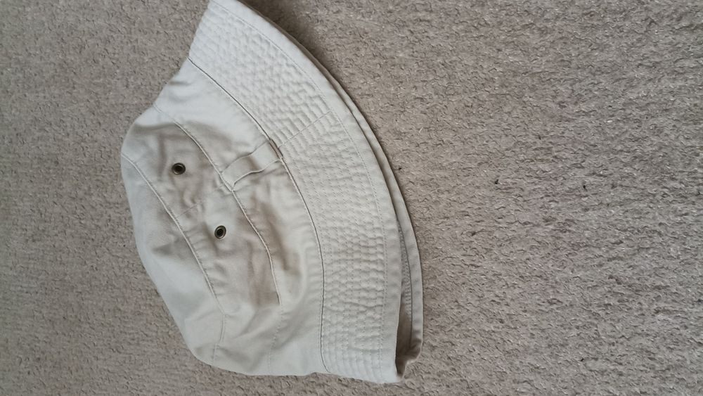 Czapka kapelusz z daszkiem bucket hat na wiosnę lato