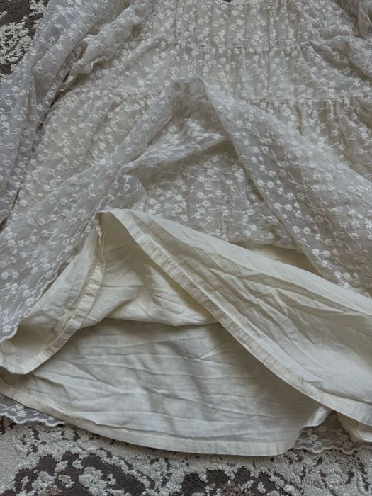 Продаю сукню на дівчинку Zara розмір 110 (4-5 років)