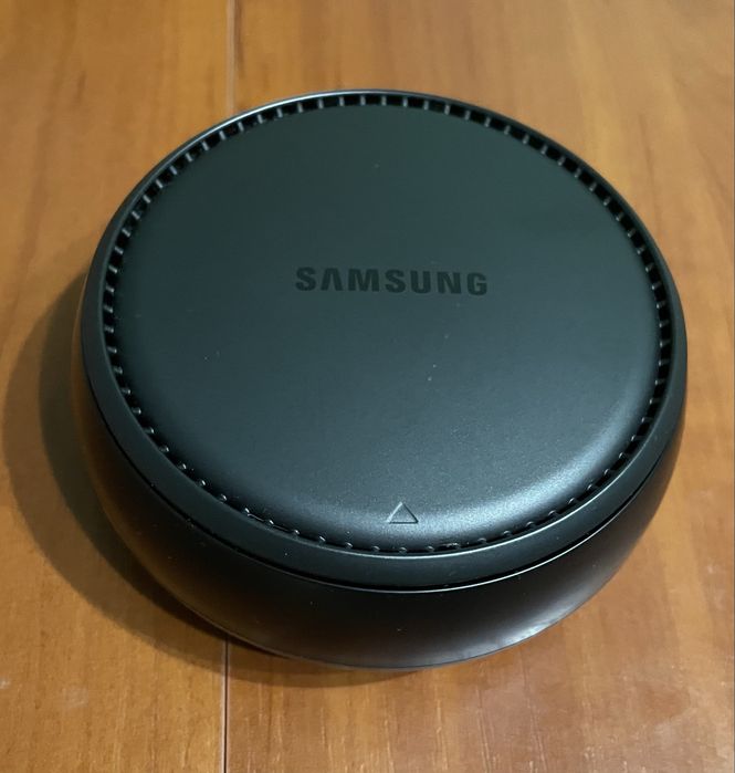 Мультимедійна док-станція Samsung DeX Station EE-MG950