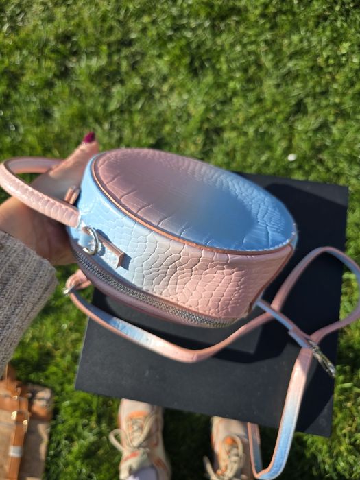 Przepiękna torebka kuferek okrągła, ombre porfair, róż i błękit