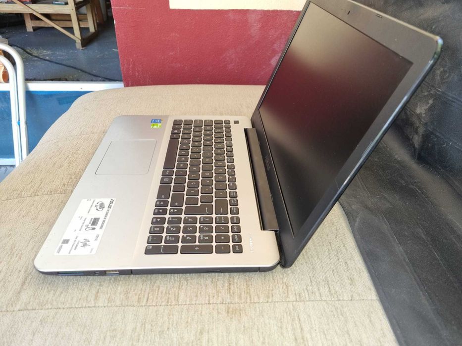Portátil ASUS X555L — Pronto a Usar, Excelente para Estudo e Trabalho!