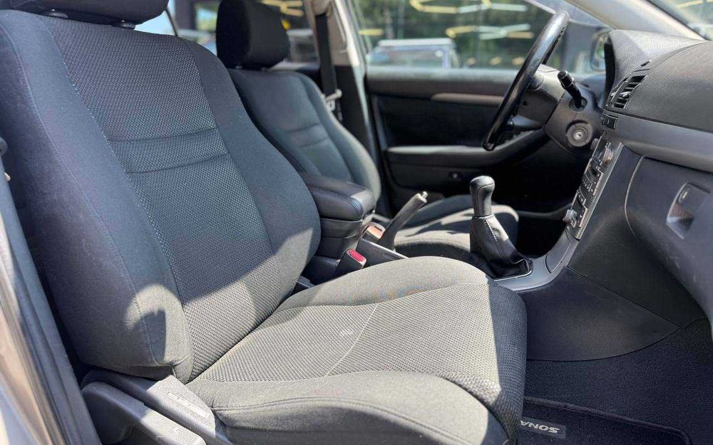Toyota Avensis 2006