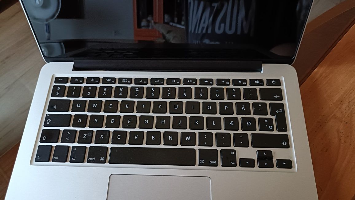 Laptop MacBook Pro A1502 ładny stan
