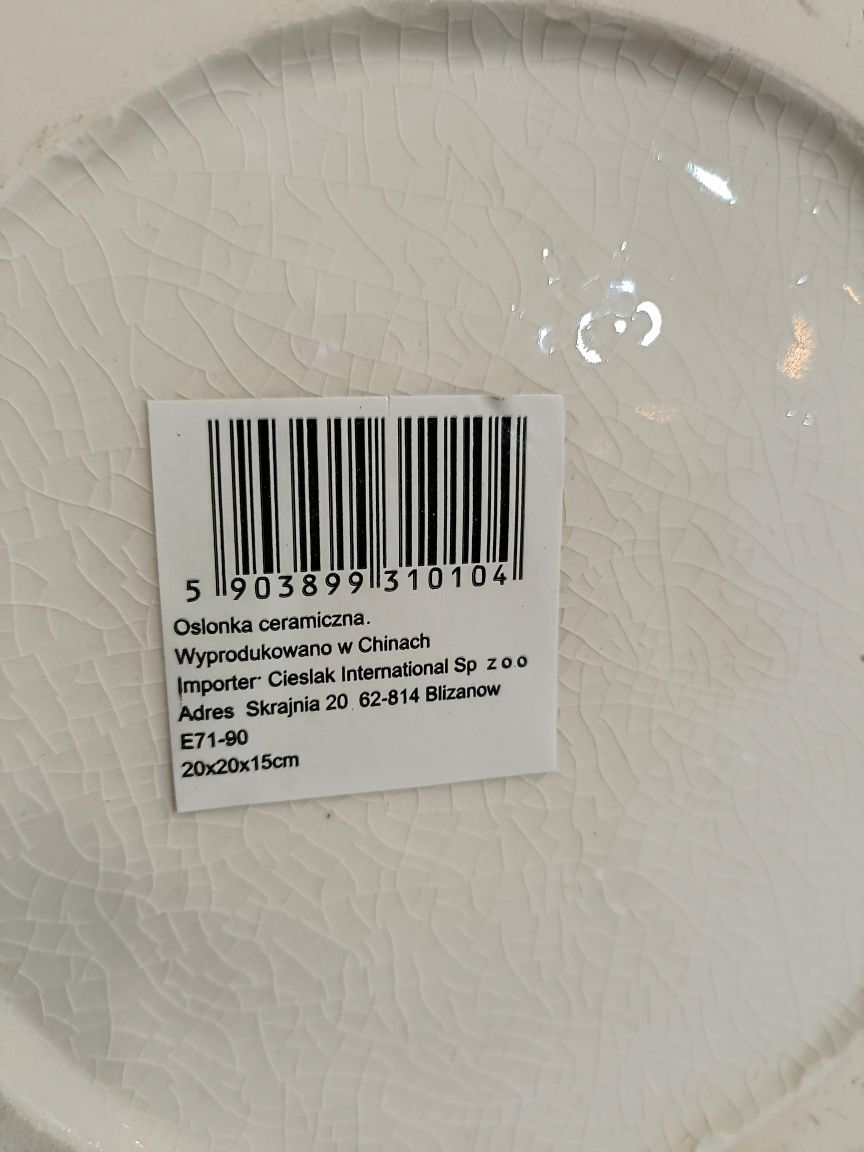 Osłonka ceramiczna z motywem szyszek